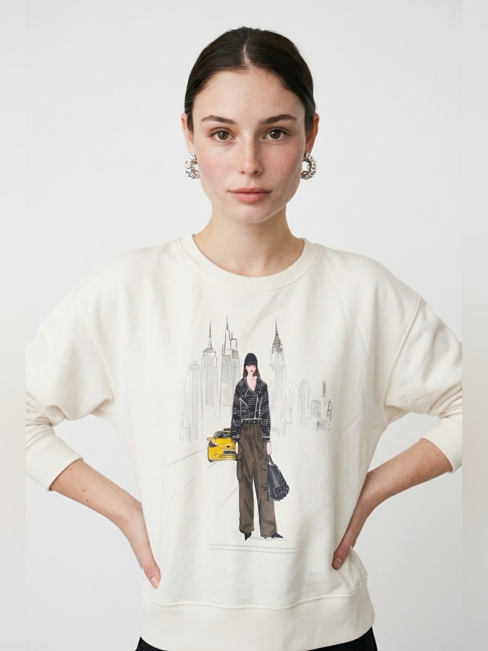 DKNY White Graphic NYC Sweatshirt – Size XL NWT